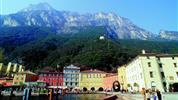 Vinařské oblasti Lago di Garda a opera ve Veroně