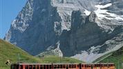 Ze subtropického Švýcarska k vrcholům 4tisícovek s jízdou Bernina Express