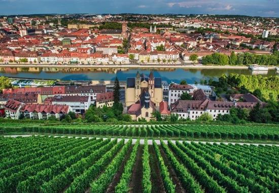 Francké Švýcarsko a romantická vinná stezka - exkluzivní zájezd za vínem, norimberským pivem a poznáním