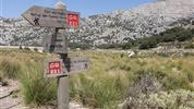 Mallorca s turistikou - nedotčená příroda a tradiční architektura