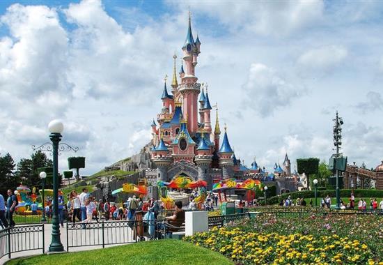 Disneyland a akvárium v Paříži