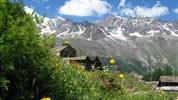 Saas-Tall - údolí čtyřtisícovek a Matterhorn s kartou na lanovky