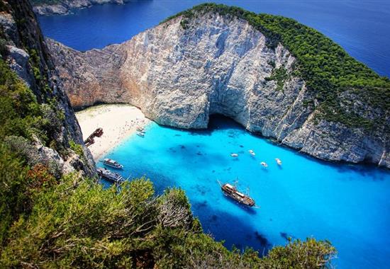 Zakynthos s výletem na Kefalonii - hotel - polopenze - 7 noc
