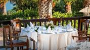 Hersonissos Maris - venkovní část restaurace