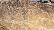 Kyrgyzstán - rajská příroda jezer a hor - Cholpon Ata - petroglyfy