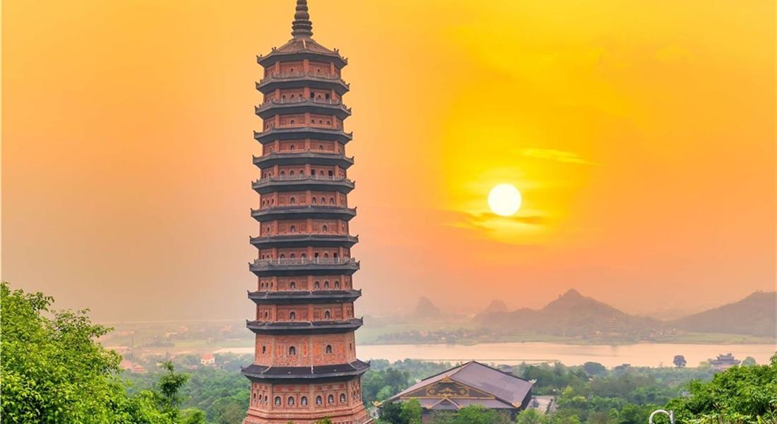 Přírodní skvosty severního Vietnamu - Bai Dinh pagoda