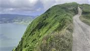 Azorské ostrovy - São Miguel a Flores – pěší turistika v květinovém ráji