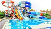 Kahya Resort Aqua & Spa - skluzavky a tobogány u bazénu - ideální dovolená pro rodiny s dětmi