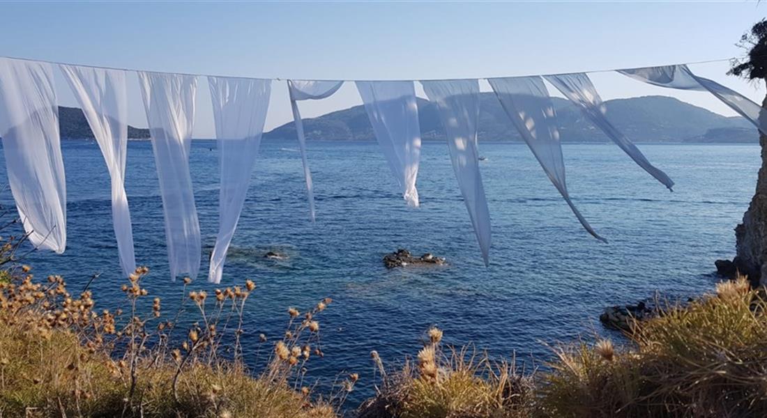 Zakynthos - Marathonisi_ostrov u břehu Laganasu_říká se mi taky želví ostrůvek_míjíte jej lodních výletech.