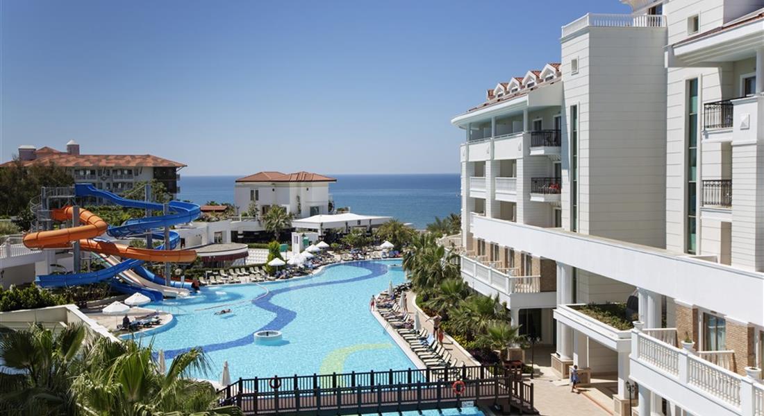 Alba Queen - luxusní hotelový komplex přímo u písečné pláže