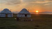 Kyrgyzstán - rajská příroda jezer a hor
