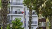 Cleopatra Golden Beach - pohled na hotel z ulice