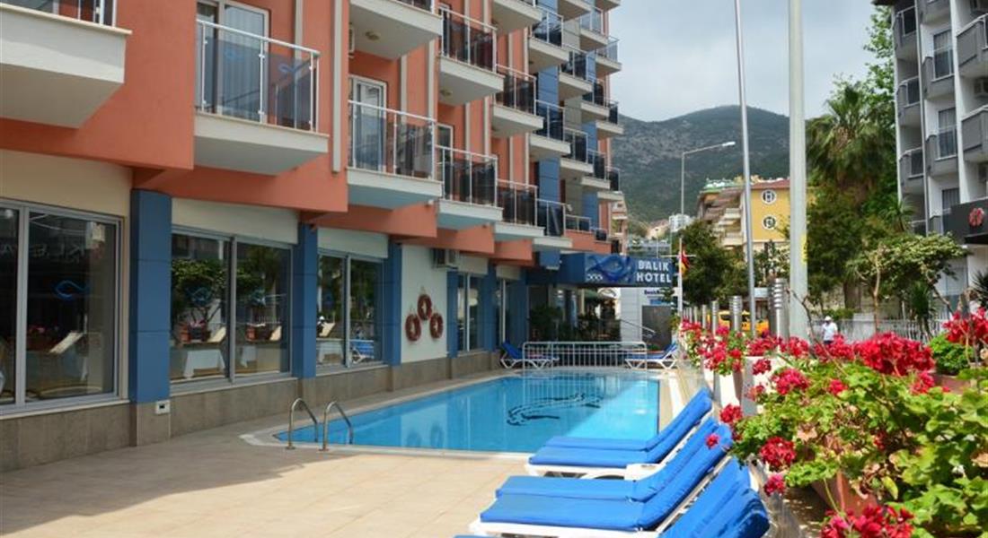 Kleopatra Balik - menší hotel skládající se ze dvou budov v klidnější části letoviska Alanya