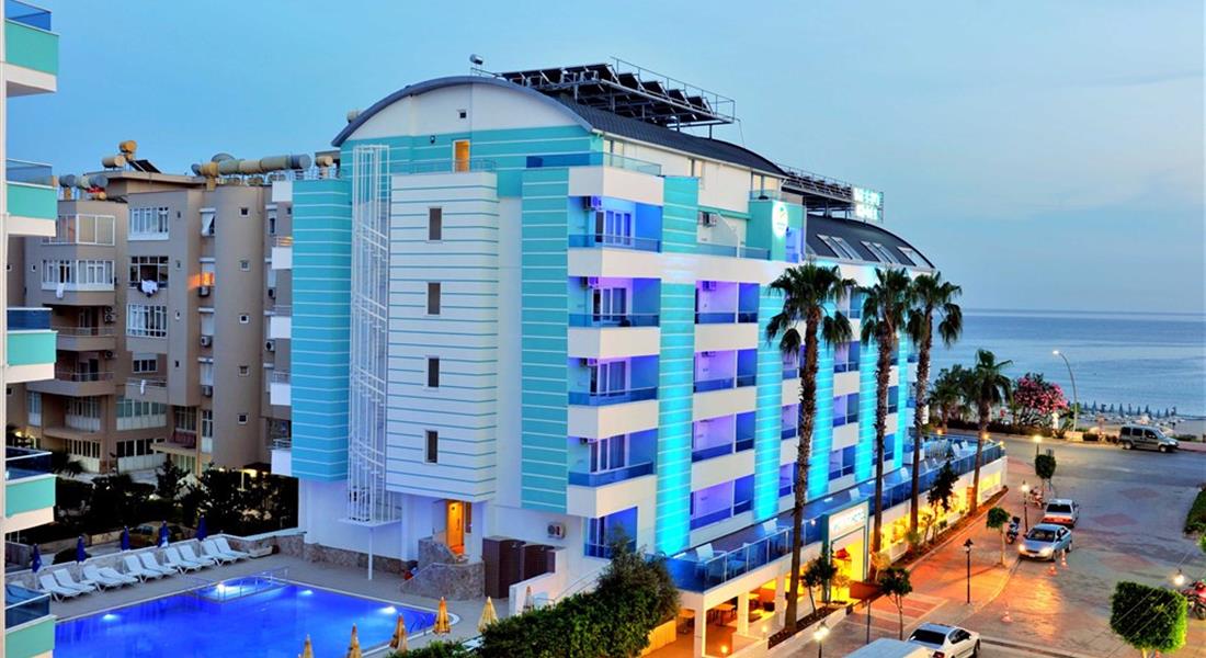 Mesut - příjemný hotel v letovisku Alanya, Turecko