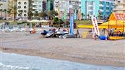 Mesut - písečně-oblázková pláž kousek od hotelu