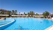 Club Turan Prince World - prostorné bazény s lehátky