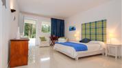 Belvedere Gerakas Luxury Suites